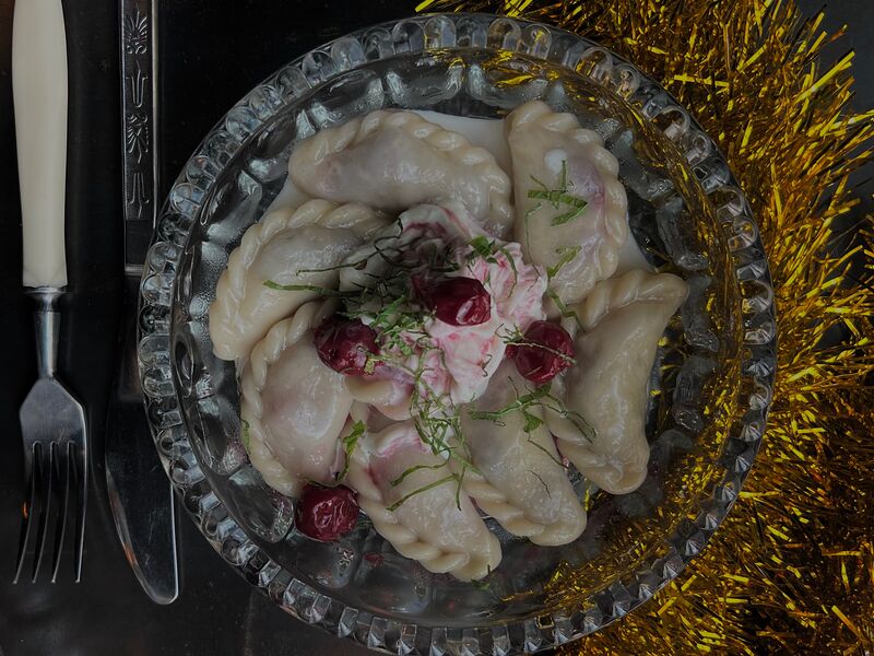 Вареники с вишней и страчателлой